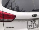 Kia Rondo 2016 - Gia đình bán Kia Rondo sản xuất năm 2016, màu trắng