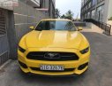 Ford Mustang EcoBoost 2015 - Cần bán gấp Ford Mustang EcoBoost năm 2015, màu vàng, xe nhập 