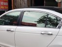 Honda Accord 2.0 2011 - Cần bán xe Honda Accord 2.0 đời 2011, màu trắng, xe nhập