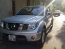Nissan Navara 2011 - Cần bán lại xe Nissan Navara sản xuất năm 2011, màu bạc xe gia đình