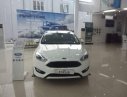 Ford Focus 2019 - Bán xe Ford Focus đời 2019, màu trắng, 715 triệu