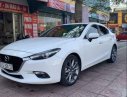 Mazda 3  Facelift AT 2.0 2017 - Cần bán gấp Mazda 3 Facelift AT 2.0 2017, màu trắng