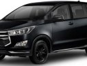 Toyota Innova V 2017 - Cần bán gấp Toyota Innova V sản xuất 2017, màu đen