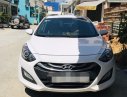 Hyundai i30 2015 - Cần bán Hyundai i30 2015, màu trắng, xe nhập