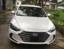 Hyundai Elantra 1.6MT 2018 - Cần bán Hyundai Elantra 1.6MT 2018, xe mới lấy chưa đăng ký, đi mới gần 2000km
