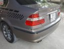 BMW 3 Series 325i 2004 - Bán gấp BMW 325i năm 2004, màu xám, giá chỉ 198 triệu