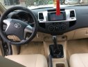 Toyota Hilux 2.5MT 2015 - Cần bán xe Toyota 2.5MT năm 2015, màu bạc, nhập khẩu nguyên chiếc