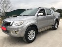 Toyota Hilux 2.5MT 2015 - Cần bán xe Toyota 2.5MT năm 2015, màu bạc, nhập khẩu nguyên chiếc