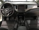 Kia Rondo 1.7 2016 - Cần bán lại xe Kia Rondo 1.7 năm 2016, màu trắng như mới, giá chỉ 655 triệu