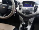Chevrolet Cruze   LS 1.6MT  2011 - Cần bán Chevrolet Cruze LS 1.6MT sản xuất 2011, màu trắng xe gia đình, giá tốt