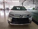 Mitsubishi Outlander 2.0 CVT 2019 - Bán xe Mitsubishi Outlander 2.0 CVT đời 2019, màu trắng, giá 807tr