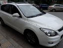 Hyundai i30 CW 1.6 AT 2011 - Bán xe Hyundai I30 CW sx 2011 nhập khẩu nguyên chiếc từ Hàn Quốc, màu trắng, nội thất nâu sang trọng