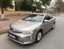 Toyota Camry 2.0E  2016 - Bán ô tô Toyota Camry 2.0E 2016 chính chủ, 880 triệu