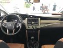 Toyota Innova 2.0E 2019 - Cần bán xe Toyota Innova 2.0E sản xuất 2019, màu bạc, giá 720tr