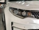 Kia Optima 2.0ATH 2017 - Bán xe Kia Optima 2.0ATH 2017, màu trắng, nguyên zin odo 39k km