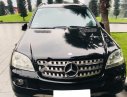 Mercedes-Benz ML Class ML500 4Matic 2005 - Cần bán xe Mercedes ML500 4Matic sản xuất 2005, màu đen, nhập khẩu  