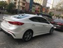 Hyundai Elantra 2018 - Giao ngay Hyundai Elantra đời 2018, xe mới 100%, trắng 695 triệu