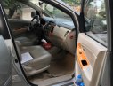 Toyota Innova V 2010 - Bán Toyota Innova V sản xuất năm 2010, màu bạc