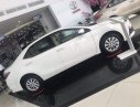 Toyota Corolla altis 2019 - Bán Toyota Corolla Altis năm sản xuất 2019, màu trắng, 700 triệu