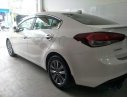 Kia Cerato    MT   2016 - Gia đình cần bán lại Kia Cerato sản xuất 2016, đăng kí 2017