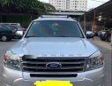 Ford Everest Limited 2013 - Cần bán gấp Ford Everest Limited 2013, màu bạc ít sử dụng, giá tốt