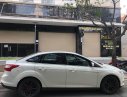 Ford Focus Titanium 2014 - Bán xe Ford Focus Titanium sản xuất 2014, màu trắng, xe nhập