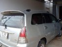 Toyota Innova J 2006 - Bán gấp Toyota Innova J 2006, màu bạc chính chủ, 240 triệu 