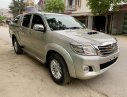 Toyota Hilux 4x4 G 2013 - Bán Toyota Hilux 4x4 G năm sản xuất 2013, màu vàng giá cạnh tranh