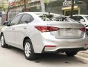 Hyundai Accent 1.4 MT 2018 - Cần bán lại xe Hyundai Accent 1.4 MT đời 2018, màu bạc số sàn, giá chỉ 490 triệu