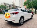 Mazda 3 2017 - Cần bán lại xe Mazda 3 sản xuất 2017, màu trắng xe gia đình