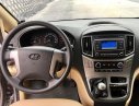 Hyundai Grand Starex 2.5MT 2017 - Bán Hyundai Grand Starex 2.5MT 2017 đăng ký 2018, màu xám, xe nhập cực đẹp