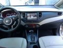 Kia Rondo  2.0AT 2017 - Tôi bán xe Kia Rondo 2.0 màu trắng, số tự động, mẫu mới nhất