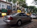 Mercedes-Benz E class   E240   2003 - Bán Mercedes-Benz E240, 2003, màu xám, nội thất màu kem, nội ngoại thất như xe mới