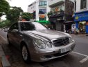 Mercedes-Benz E class   E240   2003 - Bán Mercedes-Benz E240, 2003, màu xám, nội thất màu kem, nội ngoại thất như xe mới