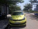 Kia Rio 2015 - Bán xe Kia Rio năm sản xuất 2015, màu vàng, xe nhập còn mới