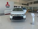 Mitsubishi Outlander  2.0 STD 2019 - Bán xe Mitsubishi Outlander sản xuất năm 2019, màu trắng