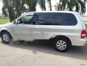 Kia Carnival   2007 - Cần bán gấp Kia Carnival 2007, màu bạc, giữ gìn sạch sẽ, nội thất đã lên da, rất đẹp