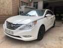 Hyundai Sonata 2011 - Cần bán gấp Hyundai Sonata sản xuất 2011, màu trắng chính chủ