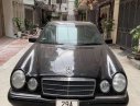 Mercedes-Benz E class E240  1999 - Bán Mercedes E240 1999, màu đen số tự động