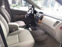 Toyota Innova  V 2009 - Bán Toyota Innova V đời 2009, màu bạc số tự động