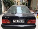 Mercedes-Benz E class E240  1999 - Bán Mercedes E240 1999, màu đen số tự động