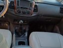 Toyota Innova E 2012 - Cần bán Toyota Innova E năm sản xuất 2012, màu kem (be), xe đẹp keng