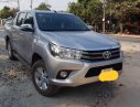 Toyota Hilux   2017 - Bán Toyota Hilux sản xuất năm 2017, màu bạc, nhập khẩu  