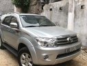 Toyota Fortuner V 2010 - Cần bán xe Toyota Fortuner V đời 2010, màu bạc, 470tr