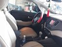 Kia Rondo     GAT 2.0 2018 - Gia đình bán gấp Kia Rondo GAT 2.0 sản xuất 2018, màu trắng, nhập khẩu nguyên chiếc