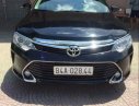 Toyota Camry AT 2017 - Cần bán lại xe Toyota Camry AT đời 2017, màu đen, giá chỉ 870 triệu