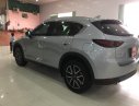 Mazda CX 5 2.0 2018 - Cần bán xe Mazda CX 5 sản xuất 2018, màu bạc, giá tốt