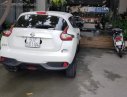 Nissan Juke 2015 - Cần bán gấp Nissan Juke sản xuất năm 2015, màu trắng đẹp như mới, 745 triệu