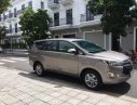 Toyota Innova 2017 - Bán Toyota Innova năm sản xuất 2017, màu xám xe gia đình