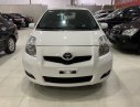 Toyota Yaris 2010 - Cần bán Toyota Yaris đời 2010, màu trắng, nhập khẩu